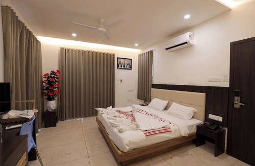 Rajpipla Hotel | Leena Resort