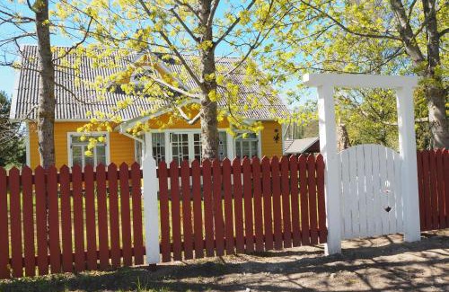 Kuusalu Parish House | Leesi Külalistemaja