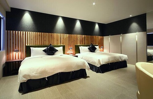 Fengshan District Hotel | Leesing Hotel