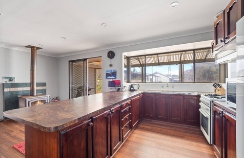 Augusta House | Leeuwin Cottage - Leeuwin Cottage - Fit for a Family