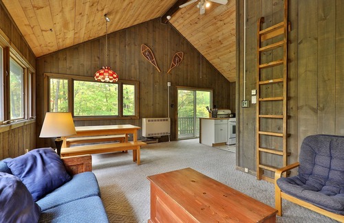 Killington House | Left Duplex Home Directly Across From Pico Mountain, Close To Killington. 3 Bedroom Home