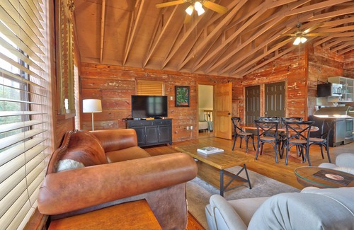 Driftwood House | Left Fork- Private pool, fire pits, stargazing