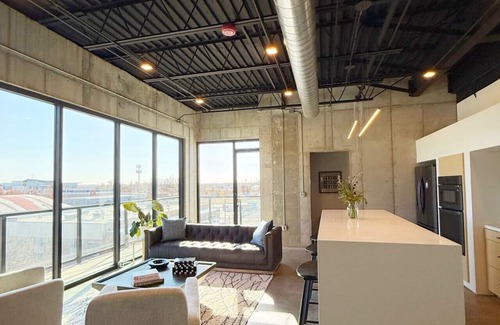 Downtown Oklahoma City Apartment | Left Frame Lofts, 410 Where history meets Luxury