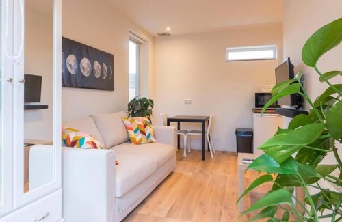 Tongelre Apartment | Left Garden Suite in Villa Near Centre and TUe