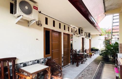 Medan Hotel | Lega Guest House Syariah near UISU Medan RedPartner