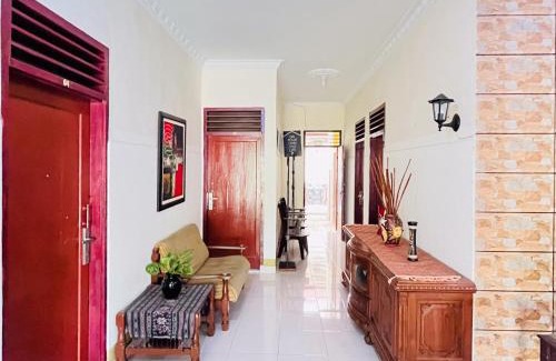Medan Hotel | Lega Guest House Syariah near UISU Medan RedPartner