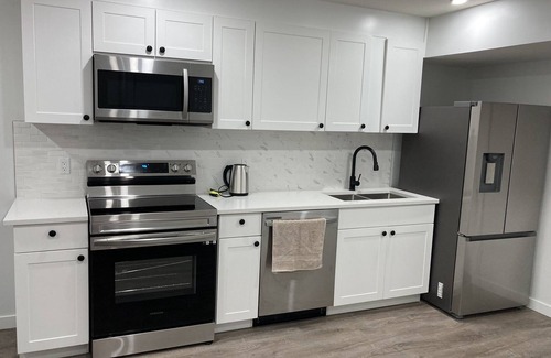 Southeast Edmonton House | Legal Private One Bedroom Suite