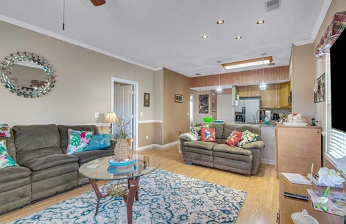 Red Hill Condo | Legends Golf Resort Condos by Escape