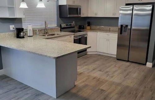 Winter Haven House | Legoland 3 Bedroom Pet Friendly Pool Home