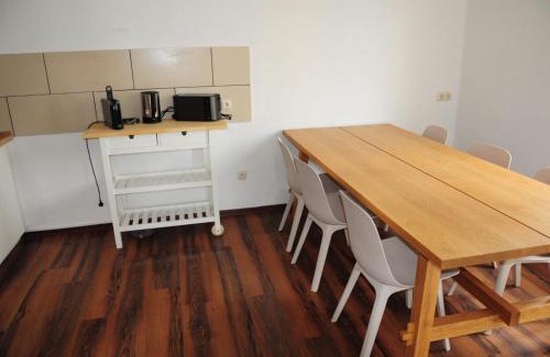 Magdeburg Apartment | LeHaStays - Gruppenapartment Cracau