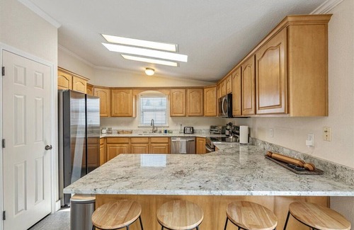 Lehi House | Lehi MTR- 30 days, pets, garage