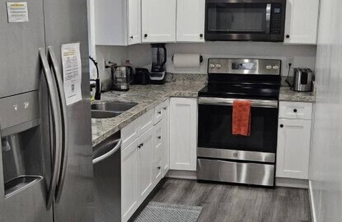 Lehi Condo | Lehi Oasis | Hot Tub | Firepit | 3D Theatre Room