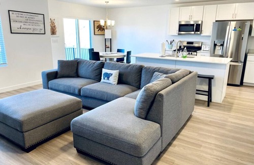 Lehi House | Lehi Retreat | Massage* | Sleeps 7 | BBQ