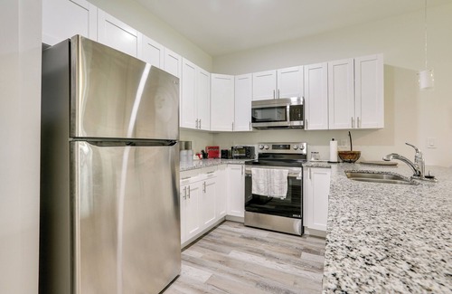 Westminister House | Lehigh Acres Family Getaway w/Lanai + Golf Nearby