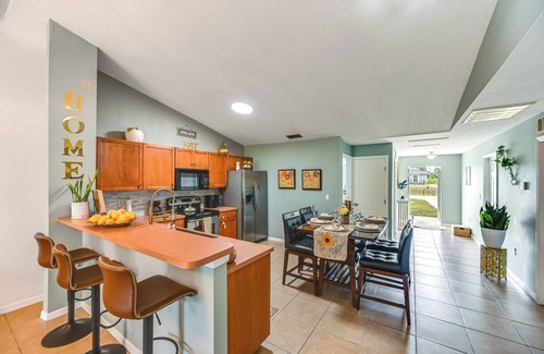 Eisenhower House | Lehigh Acres Getaway Near Parks & Golfing!