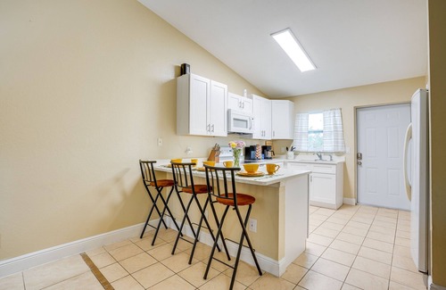 Lehigh Acres Apartment | Lehigh Acres Vacation Rental w/Screened Patio!