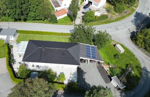 Mandal Apartment | Leilighet 1 og 2 - Mandal, Norges sørligste kommune