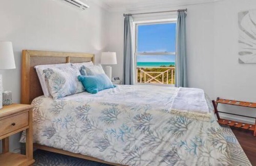 Current House | Leisure Beach Ocean Retreat