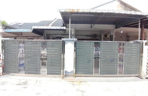 Kluang House | Leisure Cottage Homestay