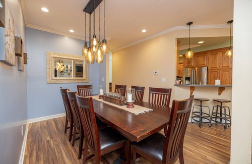 Wise House | Leisure Cove | Gorgeous Point Lot w/Fabulous Views | 3-night Min.
