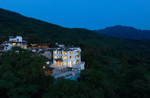 Yi County Hotel | Leisure Haven (Tachuan) Hotel