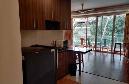 Calangute Apartment | Leisurebay Waves