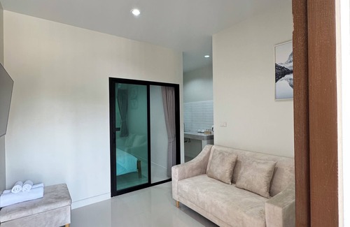 Si Sunthon Apartment | LELA HOME