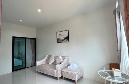 Si Sunthon Apartment | LELA HOME