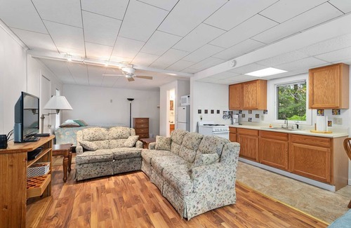 Cheboygan Apartment | Lem's Paradise #2 on Lake Huron