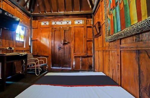 Malang Hotel | Lembah Mbalong Resort Mitra RedDoorz Near Exit Tol Singosari