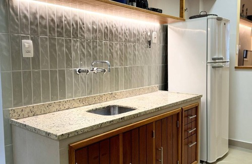 Leme Apartment | Leme 904 - Recently renovated, modern amenities, prime location: beachfront