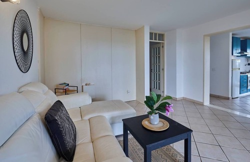 Santa Maria Apartment | Leme Bedje Sea VIew - 2 bedroom, Pool & Wifi