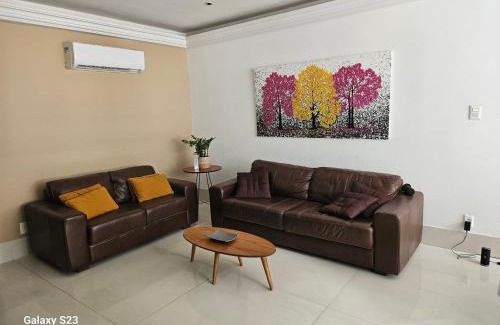 Leme Apartment | Leme de frente para o mar na Quadra Gourmet da Atlântica