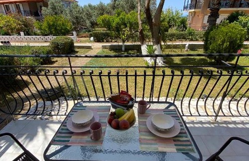Sarlata House | Lemon Tree Apartments A D