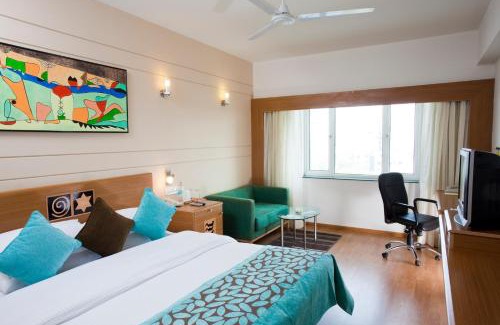 Navrangpura Hotel | Lemon Tree Hotel, Ahmedabad