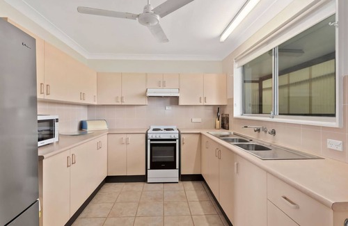 Red Rock House | Len's Retreat - relax in Red Rock