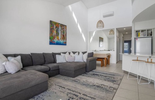 North Creek Apartment | Lennox Head Waves Beachfront Penthouse