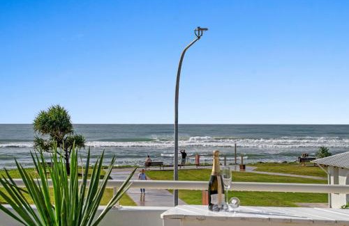 North Creek Apartment | Lennox Head Waves Beachfront Penthouse