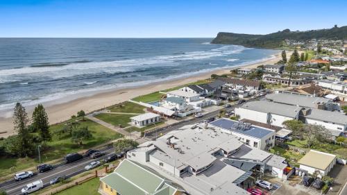 North Creek Apartment | Lennox Head Waves Beachfront Penthouse