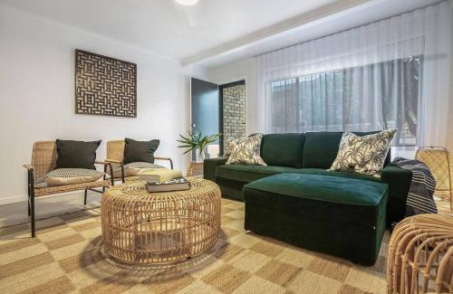 North Creek Apartment | Lennox Heaven