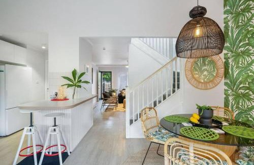 North Creek Apartment | Lennox Heaven