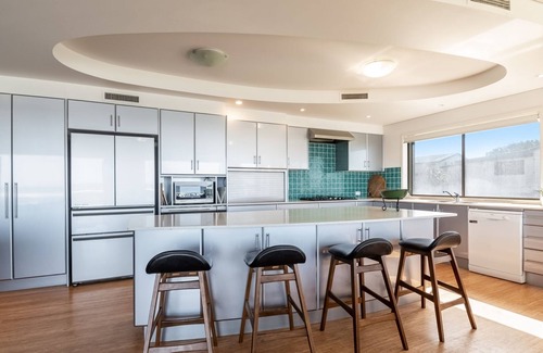 North Creek Apartment | Lennox on the Beach 1