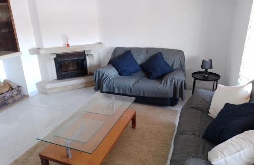 Carvoeira Apartment | Lenny's house