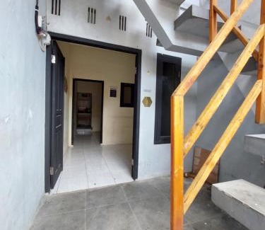 Lenteng Agung House | Lenteng Agung 3 Lantai