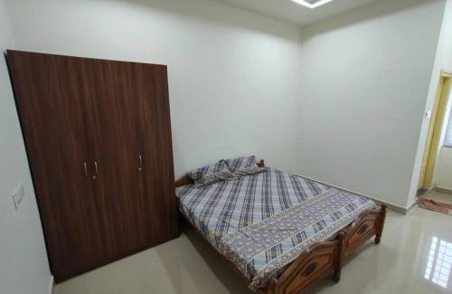Shamshabad Villa | LEO's DEN 9 Guests AC 3BHK 9 mins to RGIA