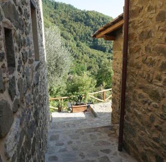Coreglia Antelminelli House | Leon Morto