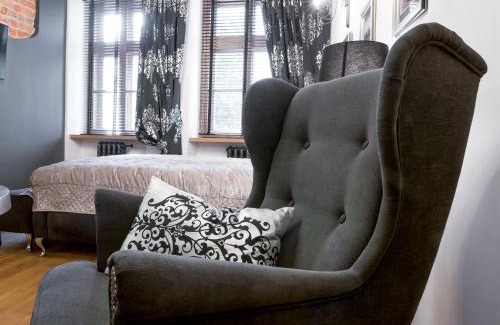 Old Town Apartment | Leonardo 2