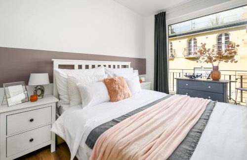 Corvin negyed Apartment | Leonardo50 Grande Apartment