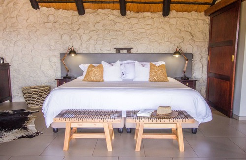 Jozini Cabin | Leopard Mountain Safari Lodge