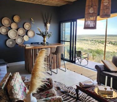 Windhoek Rural Villa | LEOPARD'S VIEW MOUNTAIN VILLA @ Steinheim Game Farm & Camping